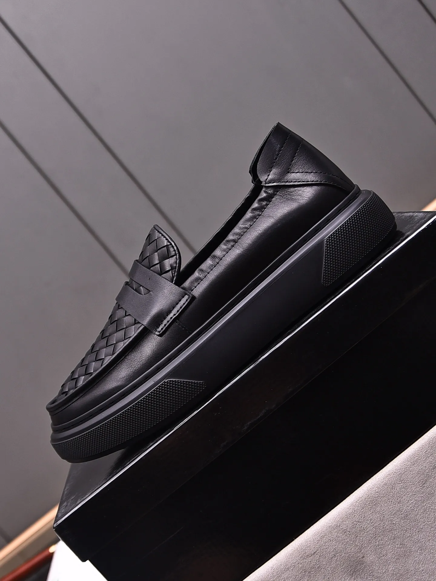 Men's Men's Shoes💰520 [One-step-up] BOTTEG* VENET* - high-end boutique Size: 38-44 (45 customized) BV new product, first-layer cowhide artificially woven classic style and contemporary fashion temperament harmoniously blend, rubber sole is light and flexible, water-dyed cowhide lining! [Taobao, Tmall, and live streaming are the first choices]